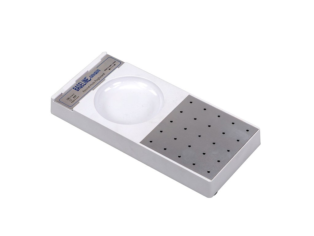 Baseline Round Hole Pegboard – test af finmotorik og fingerfærdighed