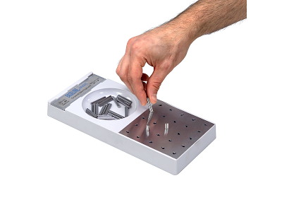 Baseline Grooved Pegboard – test af finmotorik og fingerfærdighed